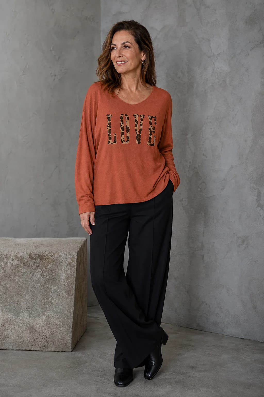 Sweater Love en modelo